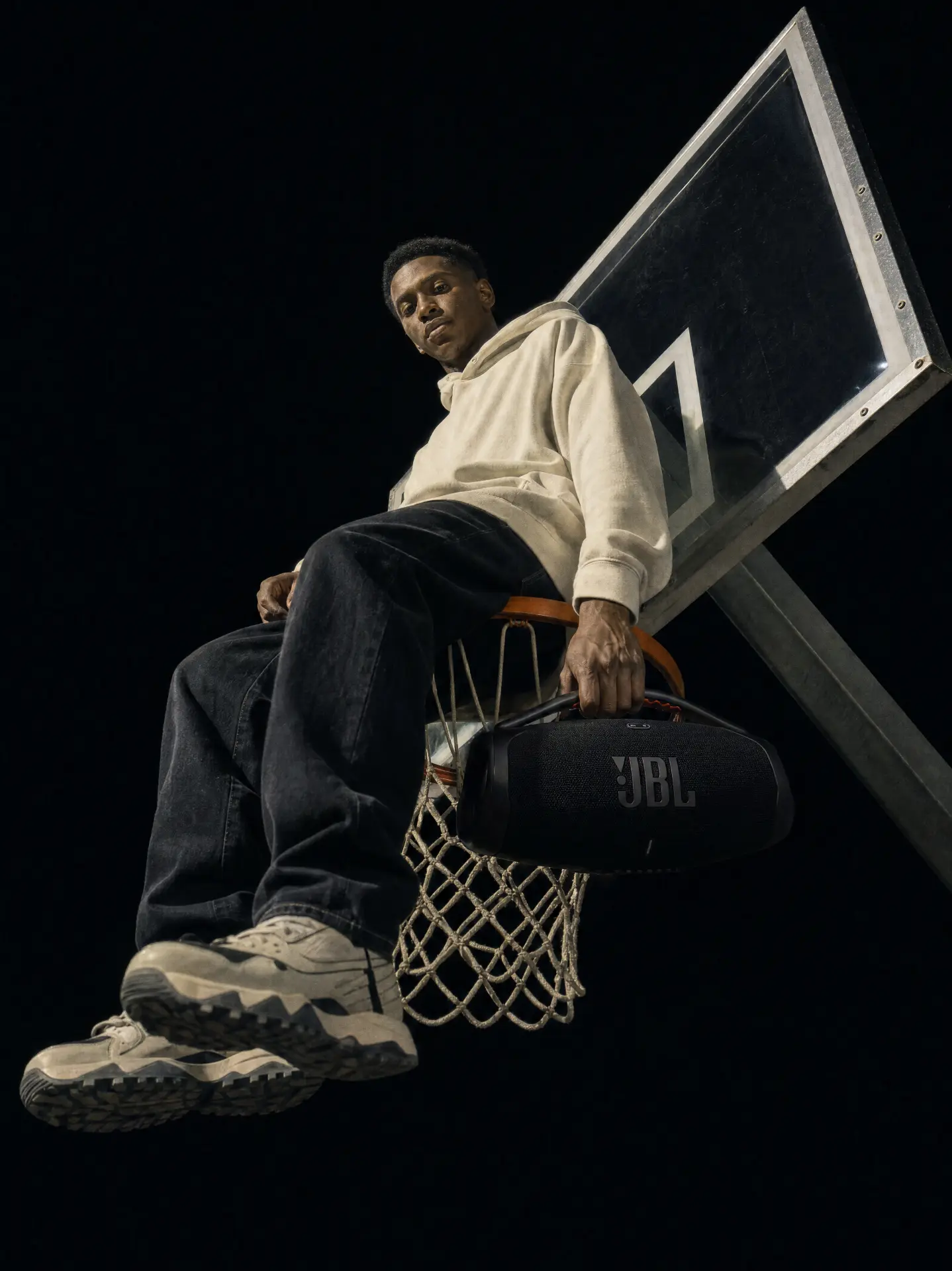 JBL BOOMBOX 3 — TALENT ON THE HOOP AT NIGHT