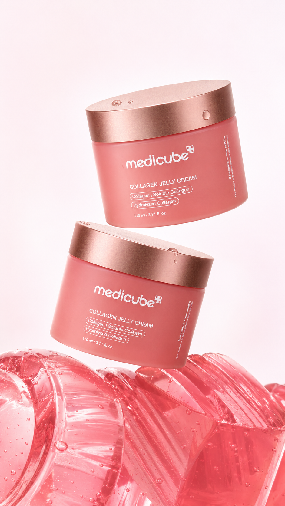 MEDICUBE — TWO JARS FLOATING OVER CORAL JELLY